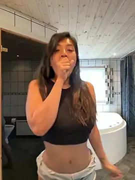 NaughtyMe on StripChat