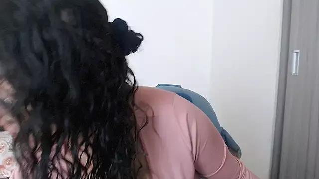 naugthyshanoon on StripChat
