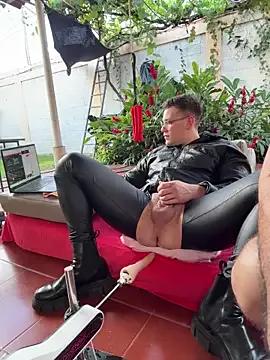 Neil_and_isaac on StripChat