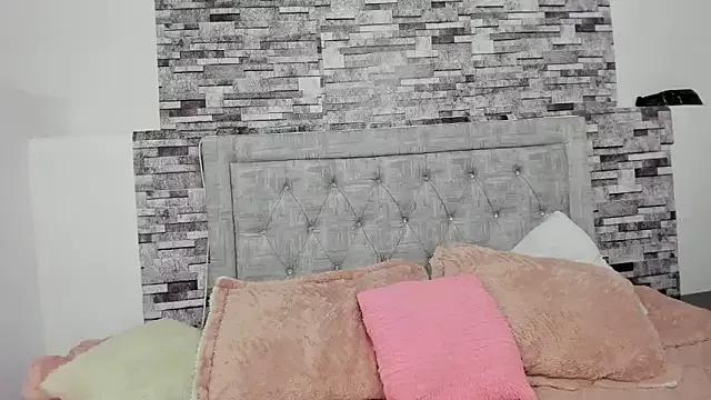 nicolexxaleja on StripChat