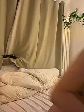 Ninazhang on StripChat