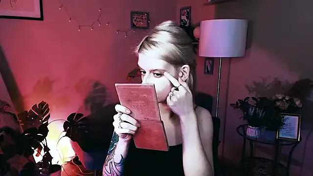 Noah_ElmerX on StripChat