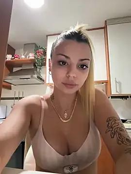 Noeliagglow on StripChat