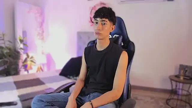 Freechat NovaaWheler on StripChat