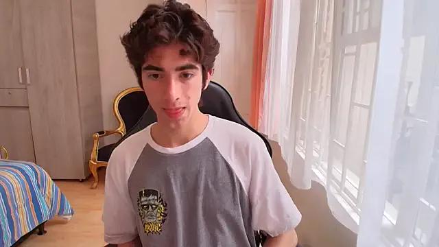 Nude_Boy18 on StripChat