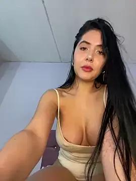 oh_nina on StripChat