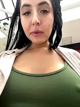 oh_nina on StripChat