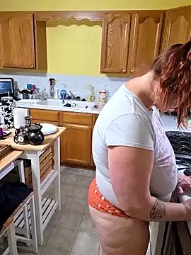 onlyhotbbw75 on StripChat