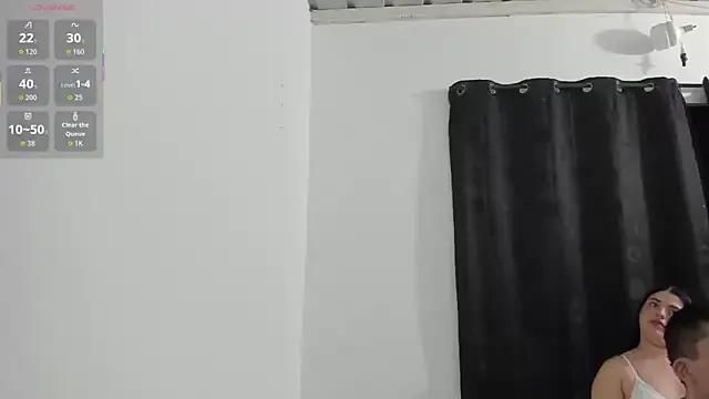 pareja_curiosa19 on StripChat