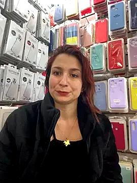 Paula382023 on StripChat