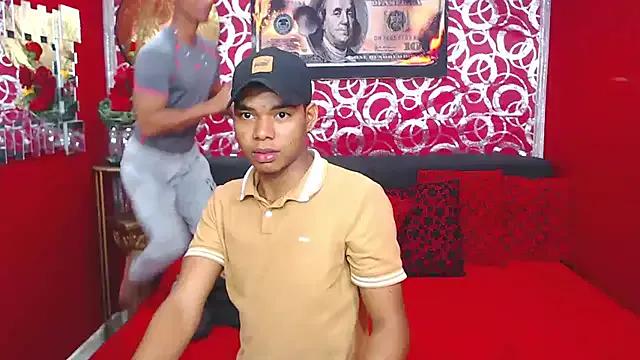 PEINBOYS on StripChat