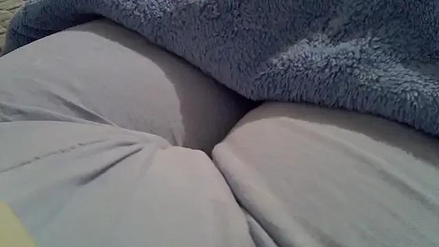 perescam — flash 50 tokens. see tip menu guys