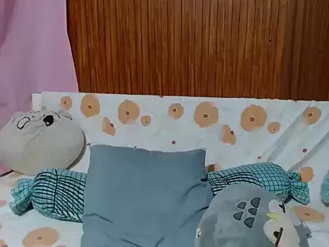 Private Petite_Jeramae99xx on StripChat