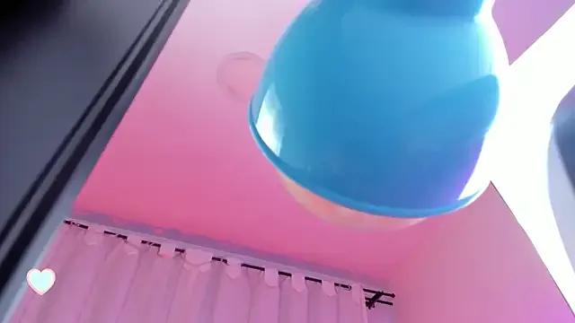 Freechat Pinkyrosse on StripChat