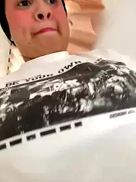 Pretty_Isadora on StripChat