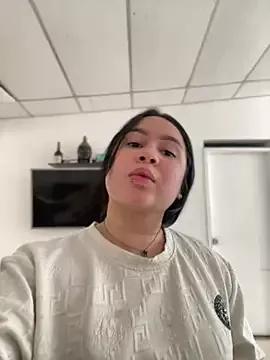 Pretty_Isadora on StripChat