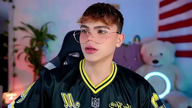 PRINCE_STEV — SHOW US WHAT YOU'RE WEARING