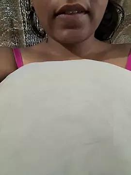 priyadevi17 on StripChat