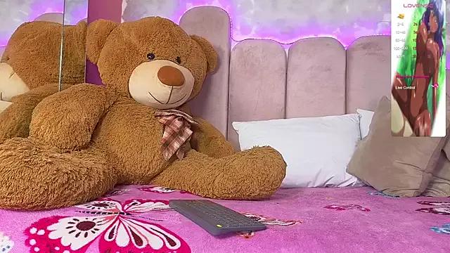 puca_ebony on StripChat