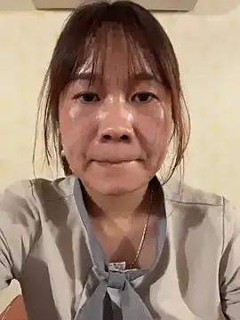 qinejr37 on StripChat