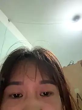 qinejr37 on StripChat