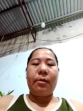 Queen-18200 on StripChat
