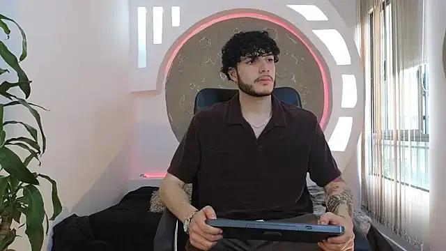 Rafael_Mendezz on StripChat