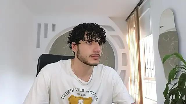 Rafael_Mendezz on StripChat