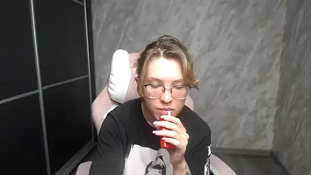 Reginasmilee on StripChat