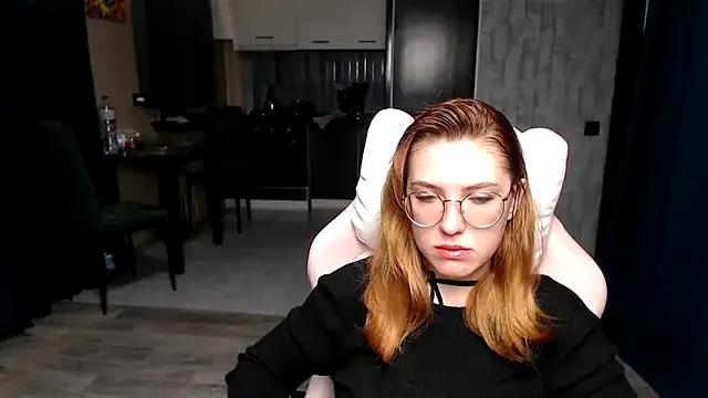 Reginasmilee on StripChat