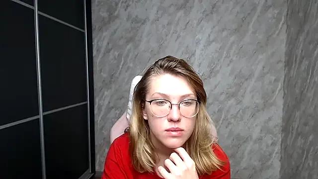 Reginasmilee on StripChat