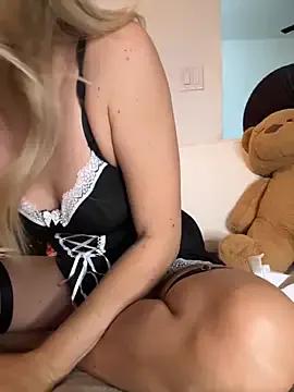 rileylovesyou on StripChat