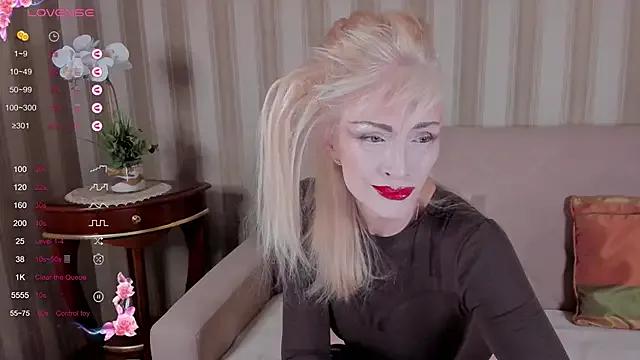 Rita_Farel on StripChat