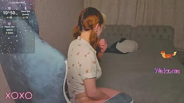 rocky_foxy on StripChat