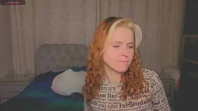 rocky_foxy on StripChat