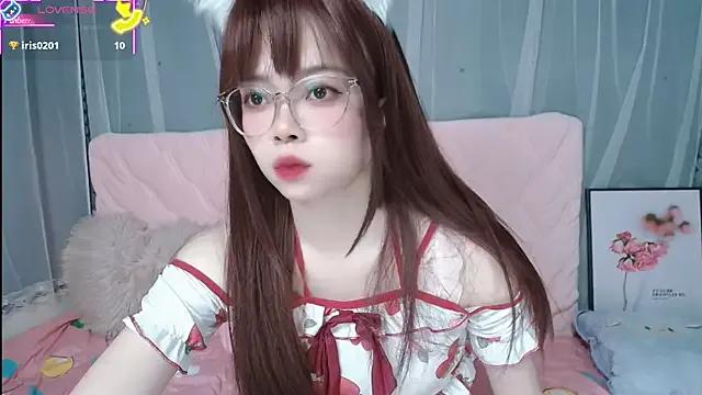 Rosiee- on StripChat