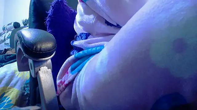 sahtlove1 on StripChat