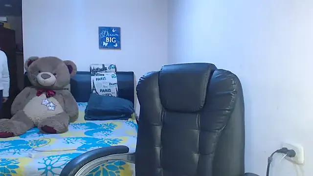 sahtlove1 on StripChat