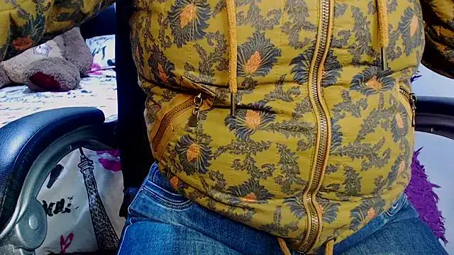 sahtlove1 on StripChat