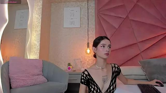 salome-brown on StripChat