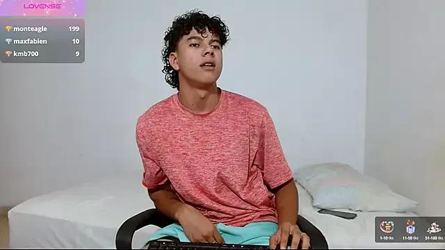 Santy_Stump on StripChat