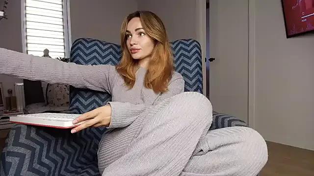 SaraLow on StripChat