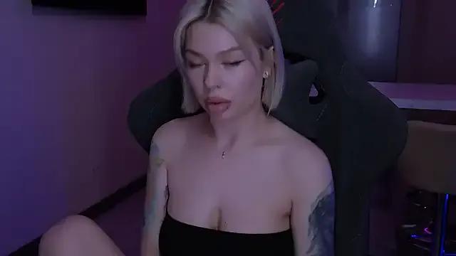 Sasha_Mason on StripChat