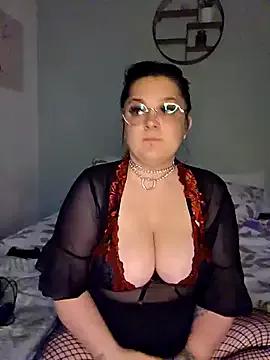 Saucy-Serenity on StripChat