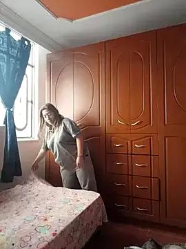 SCARLET-20 on StripChat