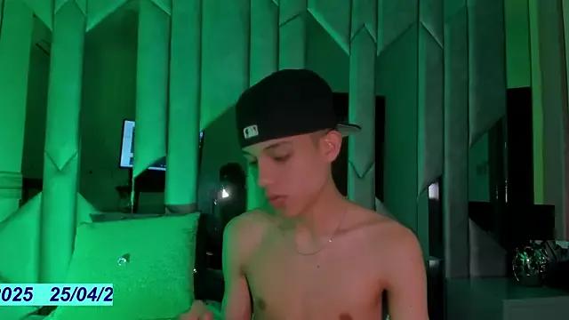 Sebax_Young on StripChat