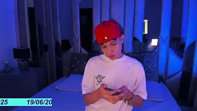 Sebax_Young on StripChat