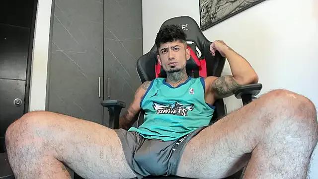 sergiio_mesa27 on StripChat