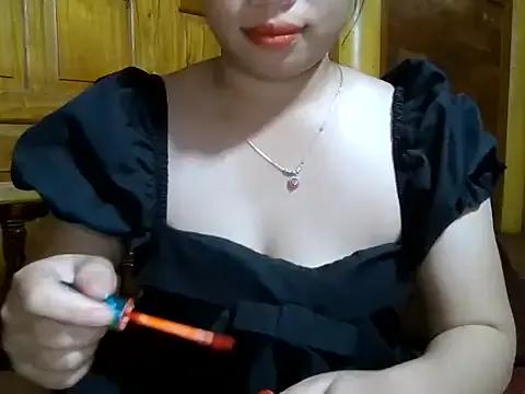 Sexyass13 on StripChat