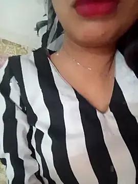 Sexykhushi041 on StripChat